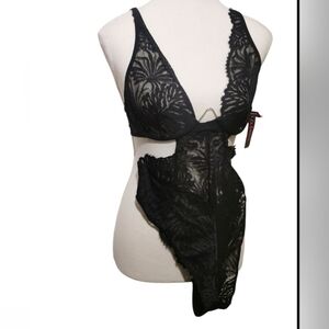 NWT La Senza Black Lace Sexy Bodysuit
